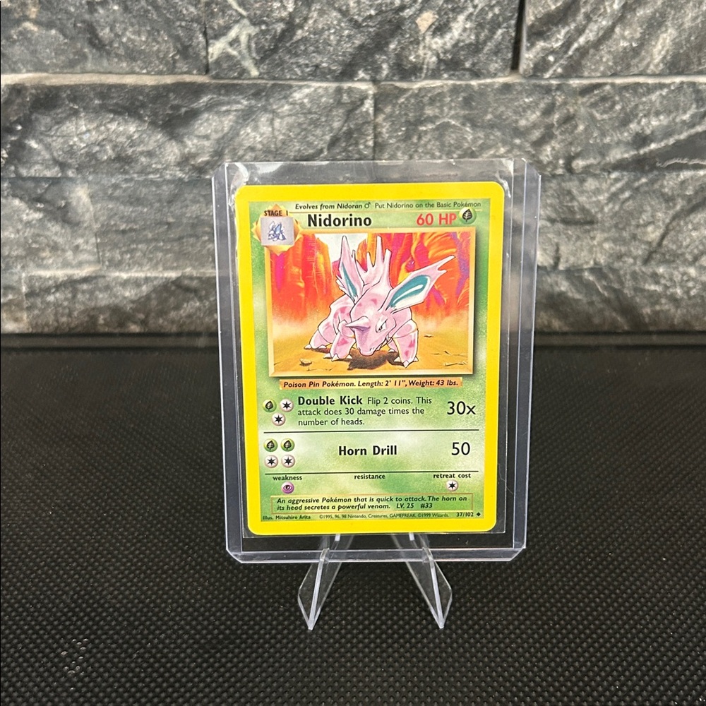 Pokémon Nidorino 37/102 Vintage Card from 1999 Base Set Lightly Played